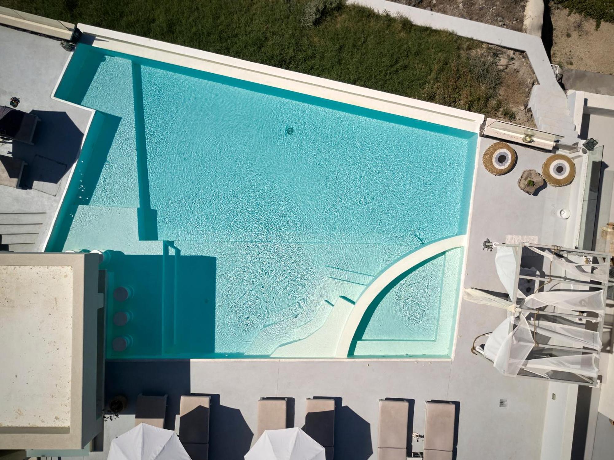 Adorno Oia Hotel Exterior photo